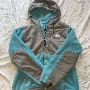Classic Blue North Face Jacket - Size Medium